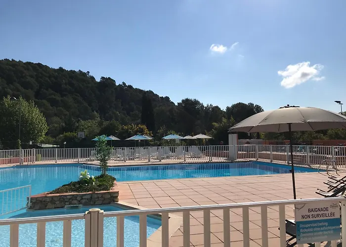 Le Domaine Du Thronnet