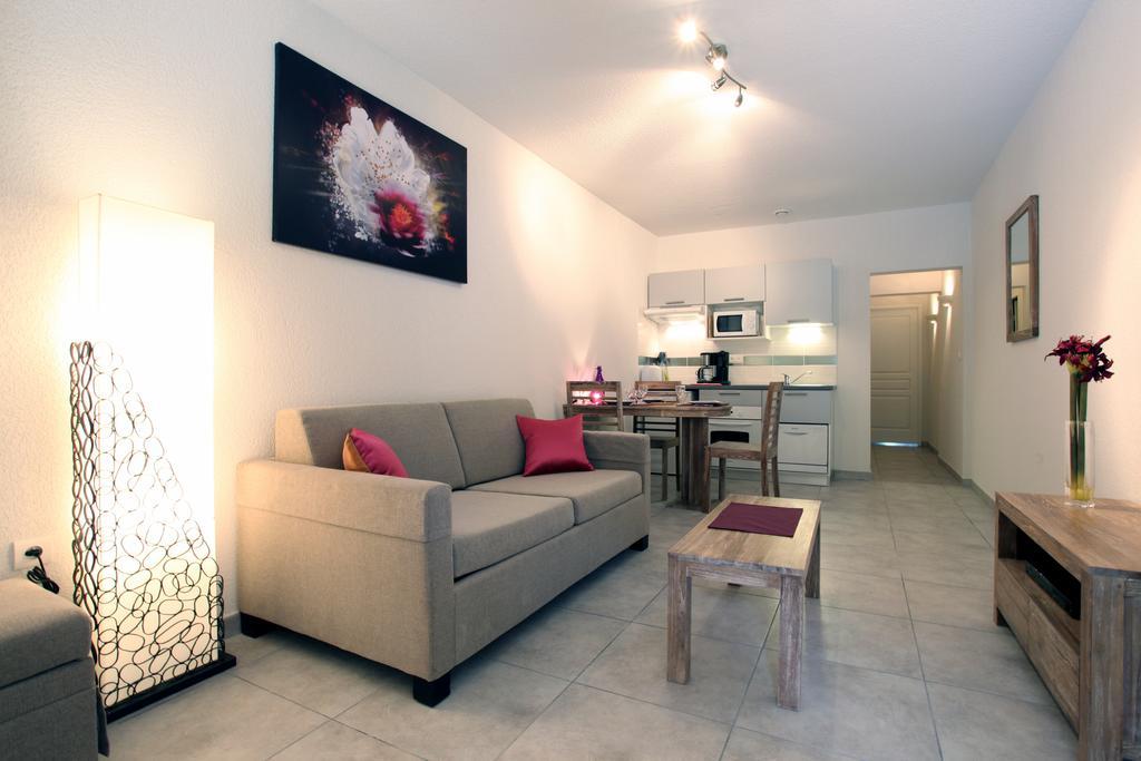 Le Domaine Du Thronnet Aparthotel Figanières